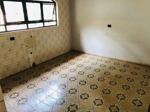 Imagem 7 de 11 de Casa Em Paranavai Com 1710 M2. Otima Localizacao.