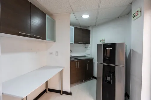 Oficina En Arriendo/venta En Porciúncula. Cod A1105052