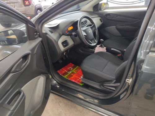 Imagem 9 de 11 de Chevrolet Onix 2018 1.0 Joy 5p