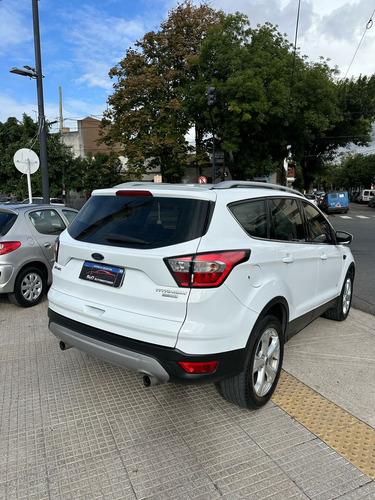 Ford Kuga 2.0 Titanium At Awd