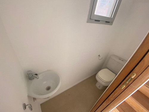 Venta Departamento Tipo Loft 2 Amb Bernal C/cochera