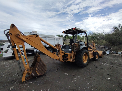 Retroexcavadora Case 580m Serie Ii 4x4, Año 2007