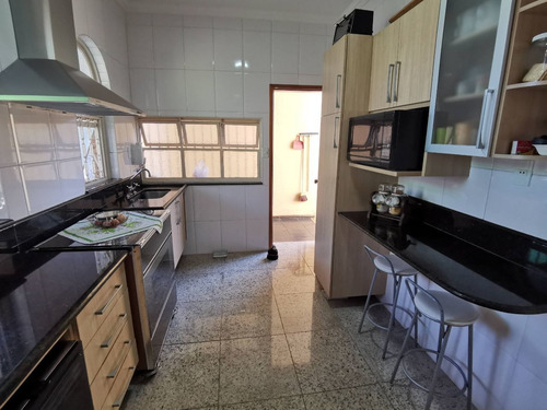 Imagem 8 de 21 de Casa Com 3 Quartos Para Comprar No Santa Amélia Em Belo Horizonte/mg - 2557