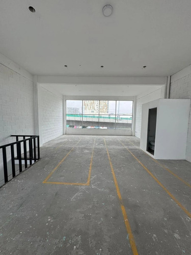 Edificio Comercial En Venta Periférico Norte, Frente A Mundo E