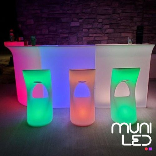 Alquiler Living - Juego De Living - Puff Led - Champañeras