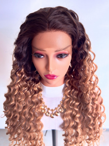 Peruca Front Lace Hd 13x4 Bio Fibra Modelo Rebecca Cacheado Natural Divisão Livre Com Lace de Orelha A Orelha 75cm 270g Touca Padrão e Ajustável