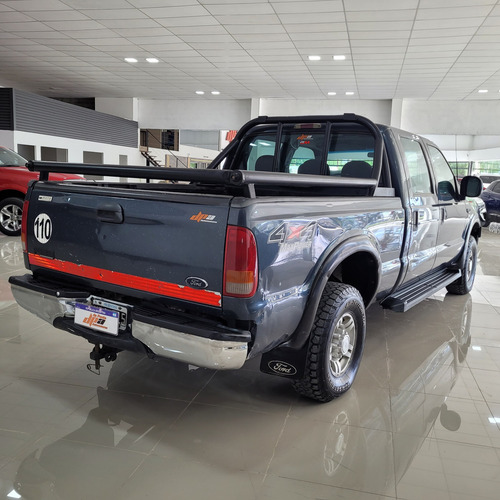 Ford F-100 3.9 Cab. Doble Xlt 4x4