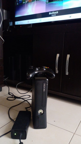 Consola Xbox 360 Slim 250gb Con Rgh3 Negro (Usado)