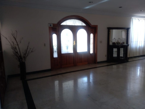 Imagen 3 de 22 de Residencia Hermosa Y Funcional, Adecuada Para Oficinas Corporativas O Negocios