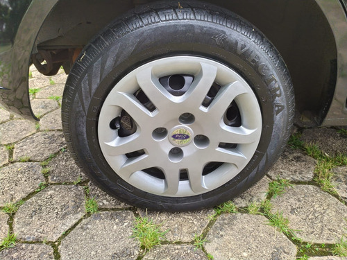 Ford Fiesta 1.6 Mpi Hatch 8v Flex 4p Manual
