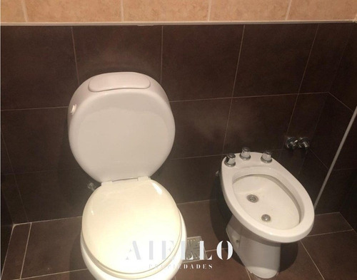 Imagen 17 de 27 de Venta En Block. 3 Locales Y Dos Departamentos