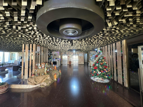 Extraordinario Hotel En Venta Mls 24-14014 El Marques