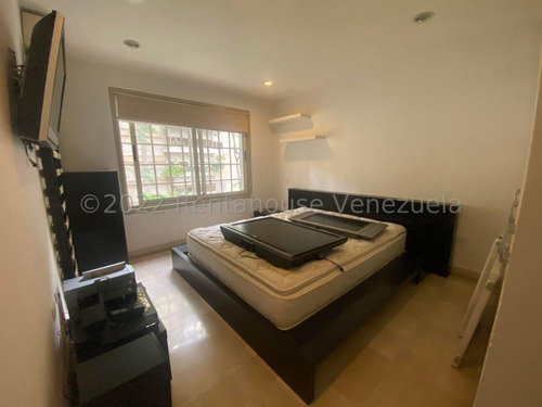 Imagen 13 de 28 de Apartamento En Venta, El Rosal, 232mts, Rah 22-27291