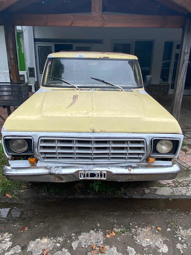 Ford F-100 Deluxe