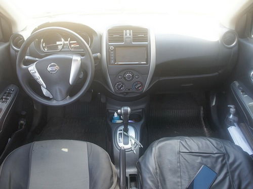 Imagem 10 de 12 de Nissan Versa Sv 1.6 16v Flexstart 4p Aut.
