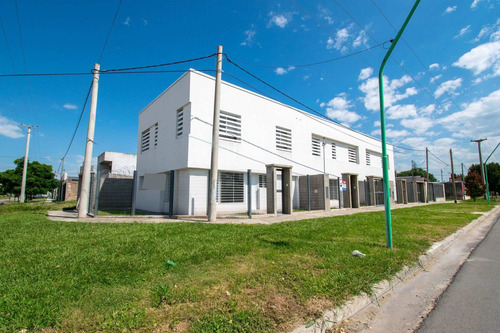 Imagen 2 de 30 de Venta Triplex A Estrenar En Santo Tomé