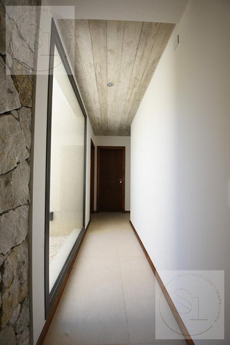 Casa En Venta Costa Esmeralda, Barrio Senderos 3