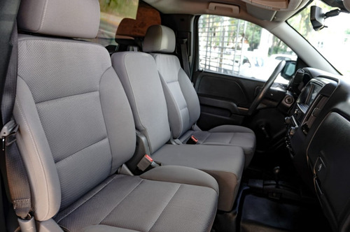 Imagen 13 de 14 de Chevrolet Silverado 2500 4x4 2018