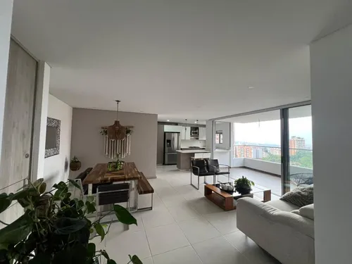 Apartamento En Venta En Loma Los Mesa. Cod V11184