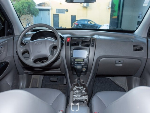 Imagem 8 de 12 de Tucson 2.0 Mpfi Gls 16v 143cv 2wd Flex 4p Automático