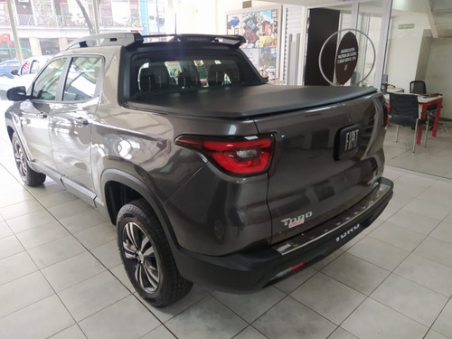 Imagen 4 de 22 de Fiat Toro Freedom 4x4 My22 Diesel 2.0 At9 2022 Stock #cuture