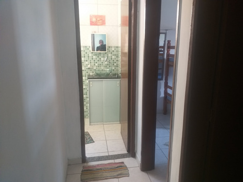 Apto 2 Qtos, Sala C/terraço, Coz, Prox Praia/merc. $ 150.mil