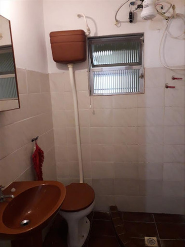 Oportunidade Imperdível! Vendo Casa Em Araruama São Vicente Na Região Dos Lagos-rj 1 Quarto-suíte Garagem Coberta(1 Vaga) E Descoberta(3 Vagas) Quintal Grande Com Frutíferas Varandão Em L