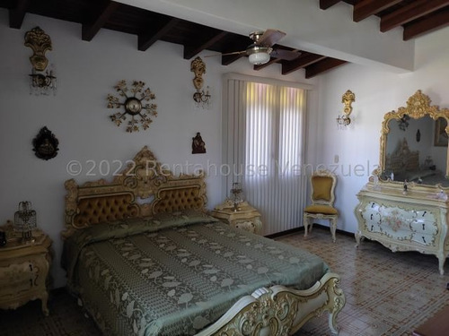 Imagen 22 de 29 de Venta De Cómoda Casa En Macaracuay / Ofc 22-19302