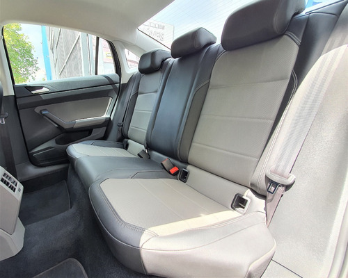 Imagem 10 de 13 de Virtus 200 Tsi Highline - Automático - 2021