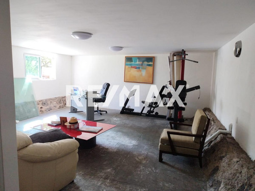 Casa En Venta En Privada Juriquilla
