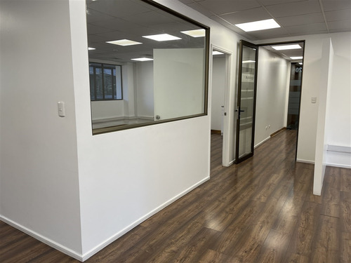Oficina En Arriendo En Providencia