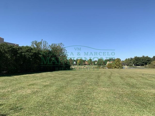 Imagen 3 de 13 de Terreno Venta Club De Campo San Francisco Manzanares Pilar