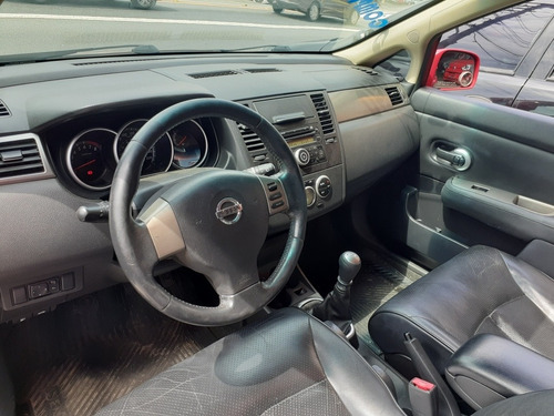 Nissan Tiida 1.8 Sl Flex 5p 2011
