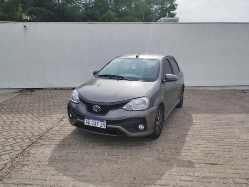 Toyota Etios 1.5 5p Xls 6mt