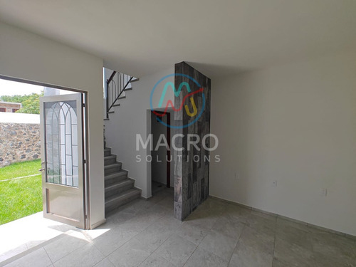 Casa En Venta En Col. Otilio Montaño Apta A Créditos Con 3 Recamaras