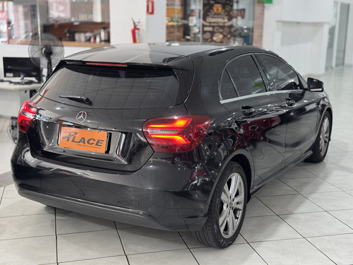 Mercedes-Benz Classe A 1.6 Turbo Flex 5p