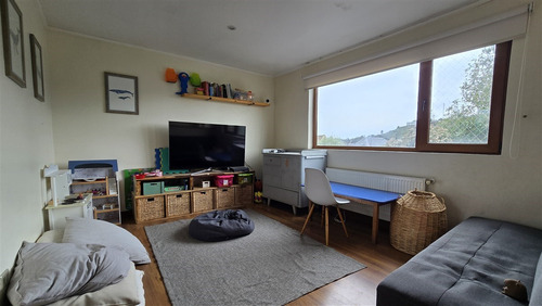 Casa En Venta De 5 Dorm. En Puerto Varas