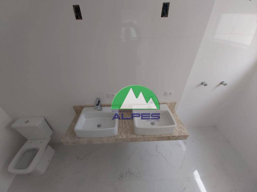 Triplex Amplo E Bem Localizado! - So1096