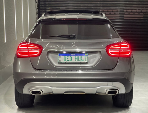 Imagem 4 de 13 de Mercedes-benz Gla 200 1.6 Cgi Enduro 16v Turbo Flex 4p Au