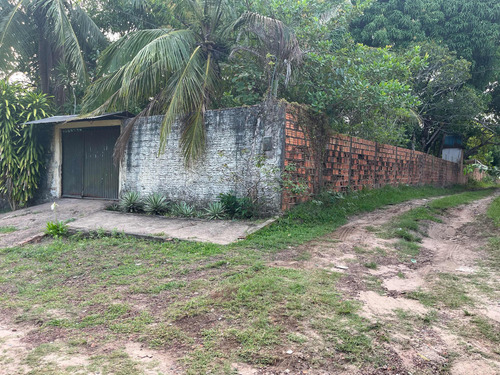 Chácara Com 2 Quartos, Sala, Copa, Cozinha E Banheiro Social