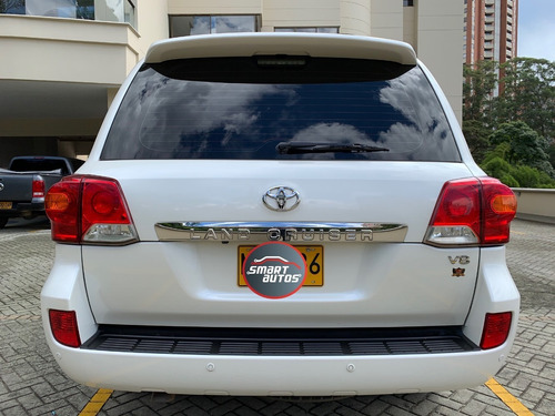 Toyota Sahara Vxl Diesel 2013