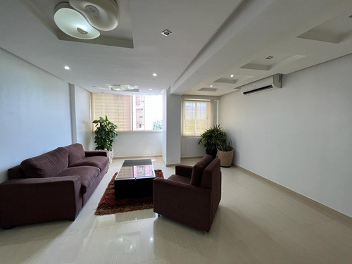 Imagen 3 de 14 de Apartamento En Venta En Naguanagua