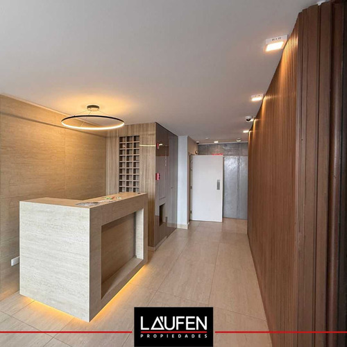 Moderno Estudio Con Impresionante Vista (85689)