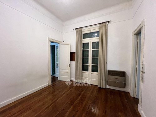 Bartolome Mitre Al 2600 - Lateral 77 M2 Impecable