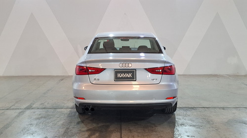 Audi A3 1.8 TFSI AMBIENTE S TRONIC