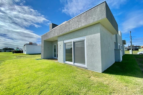 Imagem 5 de 25 de Casa À Venda Em Capão Da Canoa - Ca01211 - 68318629