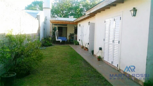 Casa 6 Amb. En Venta Merlo