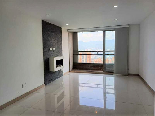 Apartamento En Arriendo Ubicado En El Poblado Sector Castropol (22611).