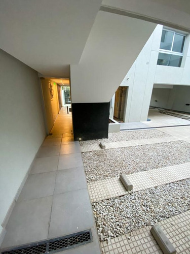 Imagen 6 de 16 de Departamento 2 Amb - 1° Piso - Con Cochera Y Terraza Propia - Entrega Inmediata