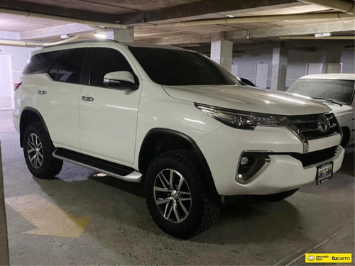 Toyota Fortuner Dubai Vxr - Automatica